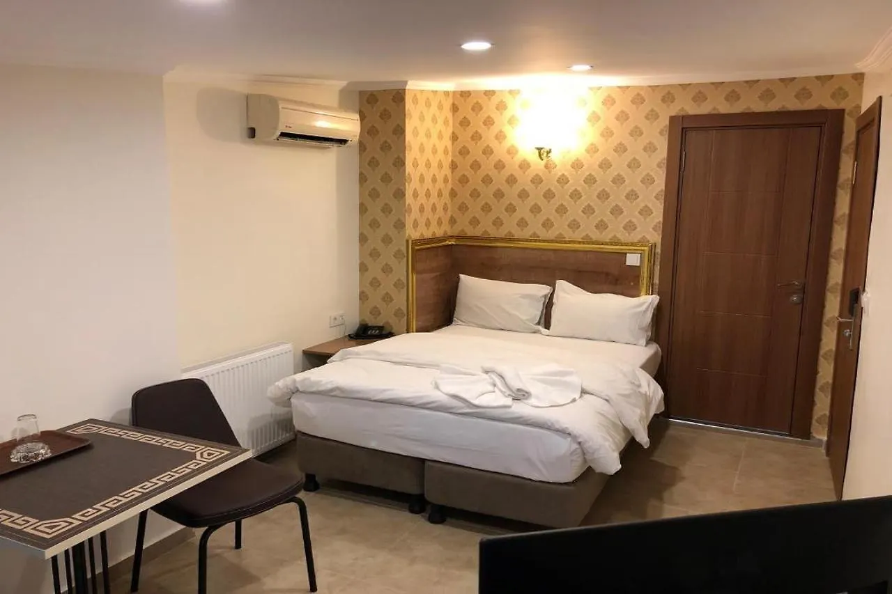 **  Hotel Real Life Estambul Turquía
